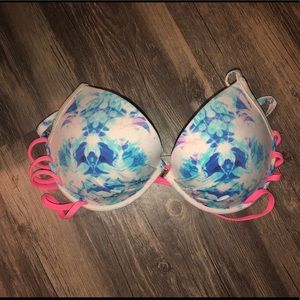Bikini top from VS!